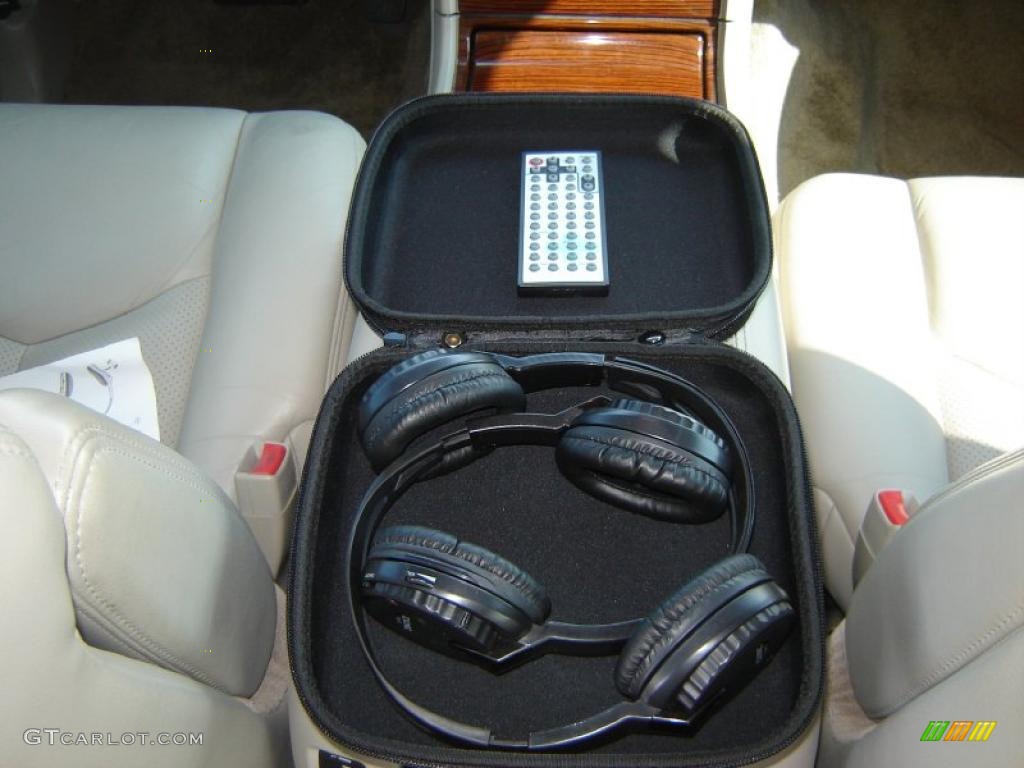 2003 Escalade AWD - Infra Red / Shale photo #16