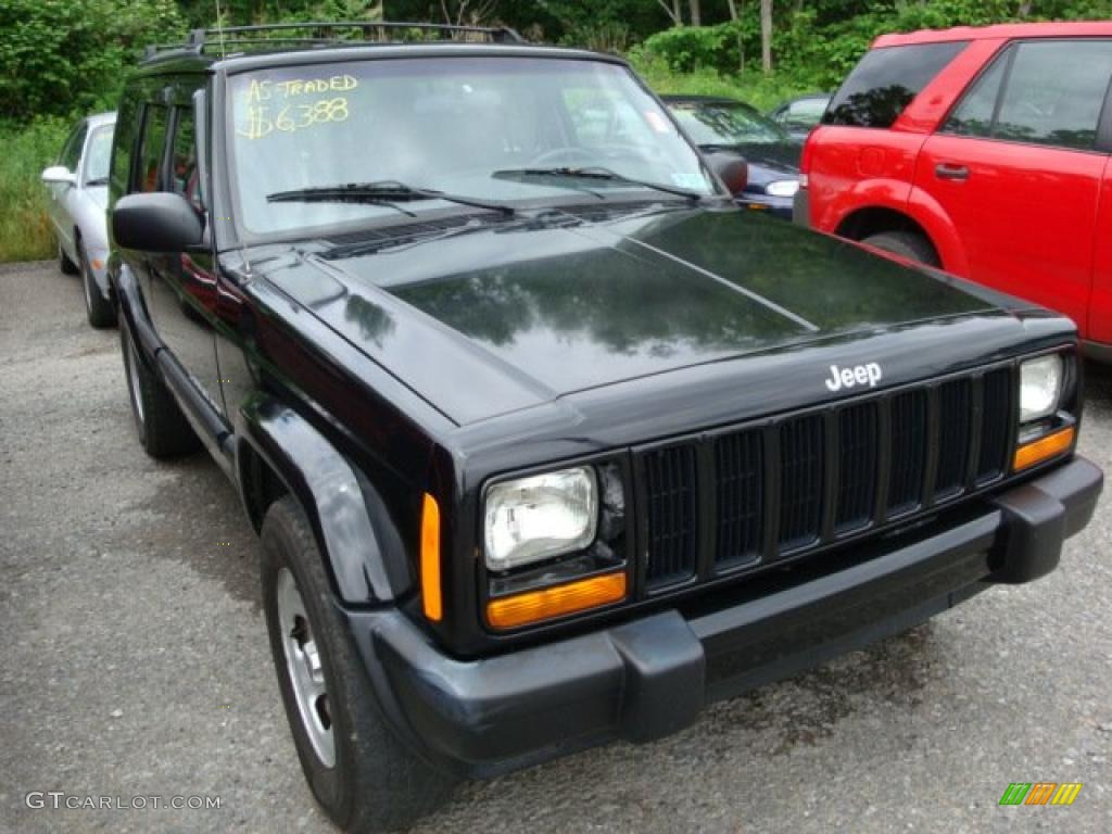 Black Jeep Cherokee