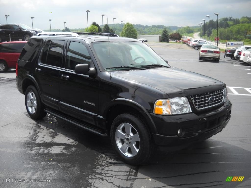 2000 Explorer XLT 4x4 - Black / Dark Graphite photo #3