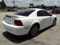 2000 Crystal White Ford Mustang V6 Coupe  photo #8