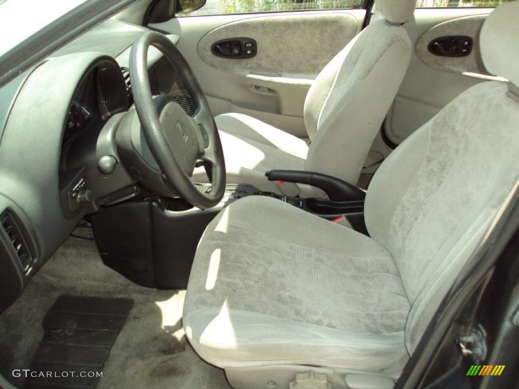 1998 S Series SW2 Wagon - White / Black/Gray photo #4