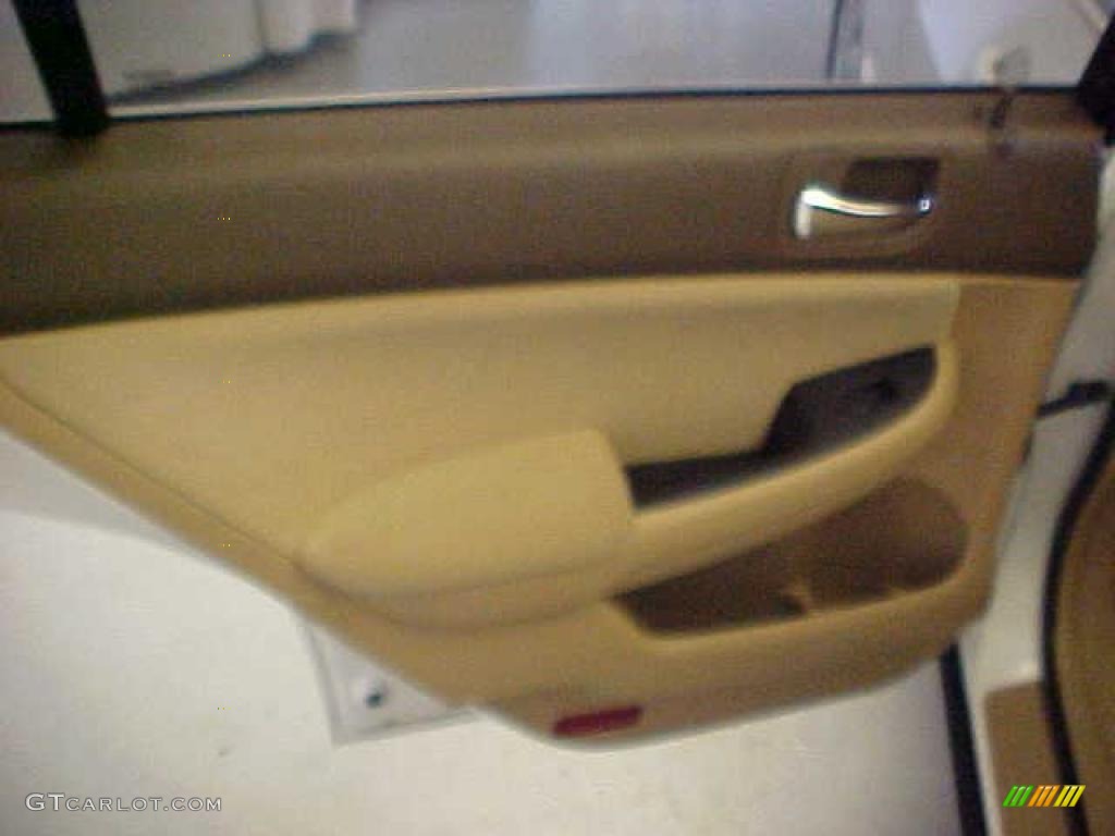 2007 Accord LX Sedan - Taffeta White / Ivory photo #14