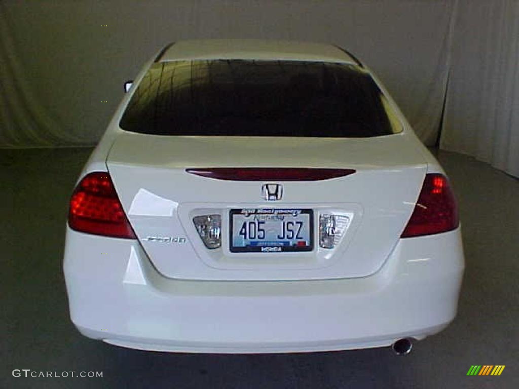 2007 Accord LX Sedan - Taffeta White / Ivory photo #25