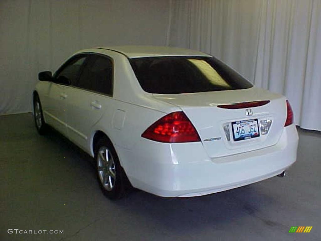 2007 Accord LX Sedan - Taffeta White / Ivory photo #27