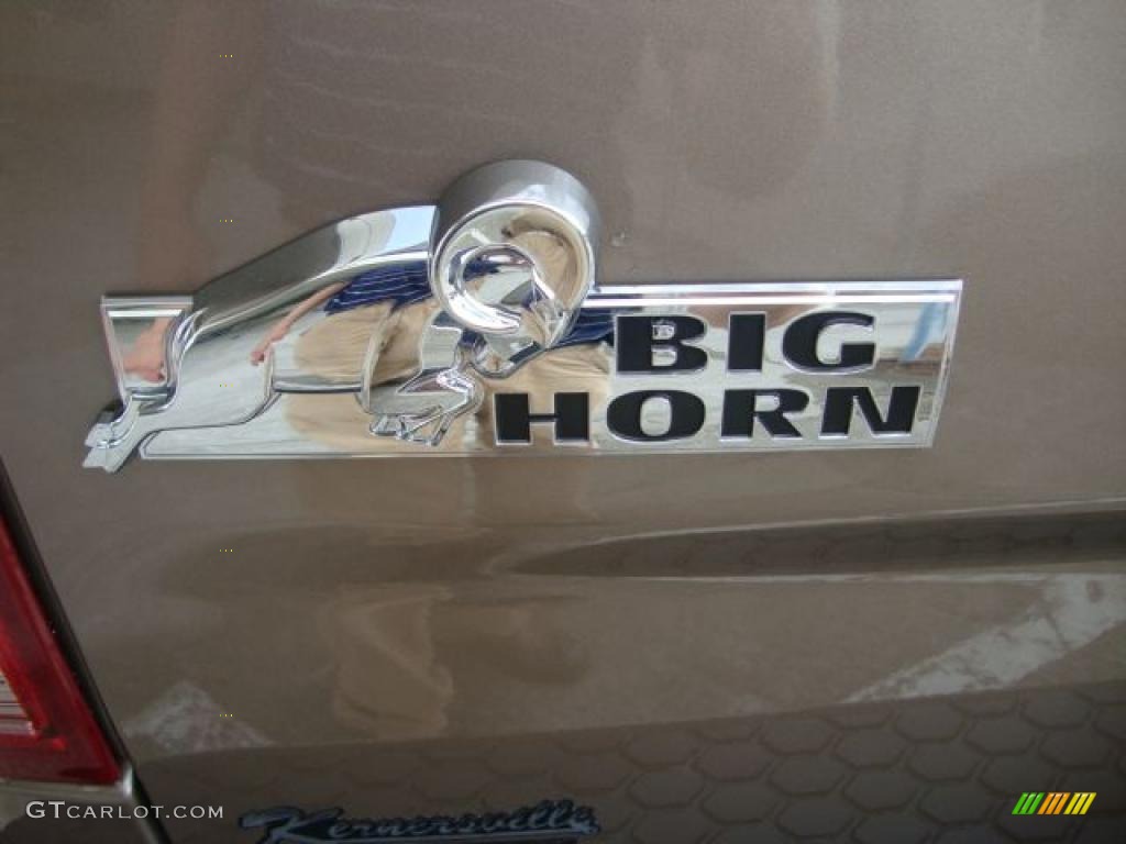 2010 Ram 1500 Big Horn Crew Cab 4x4 - Austin Tan Pearl / Dark Slate/Medium Graystone photo #17