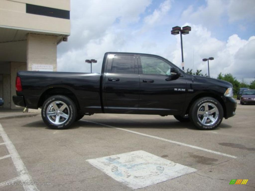 2010 Ram 1500 Sport Quad Cab - Brilliant Black Crystal Pearl / Dark Slate Gray photo #2