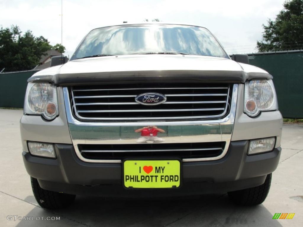 2006 Explorer XLT - Silver Birch Metallic / Stone photo #9