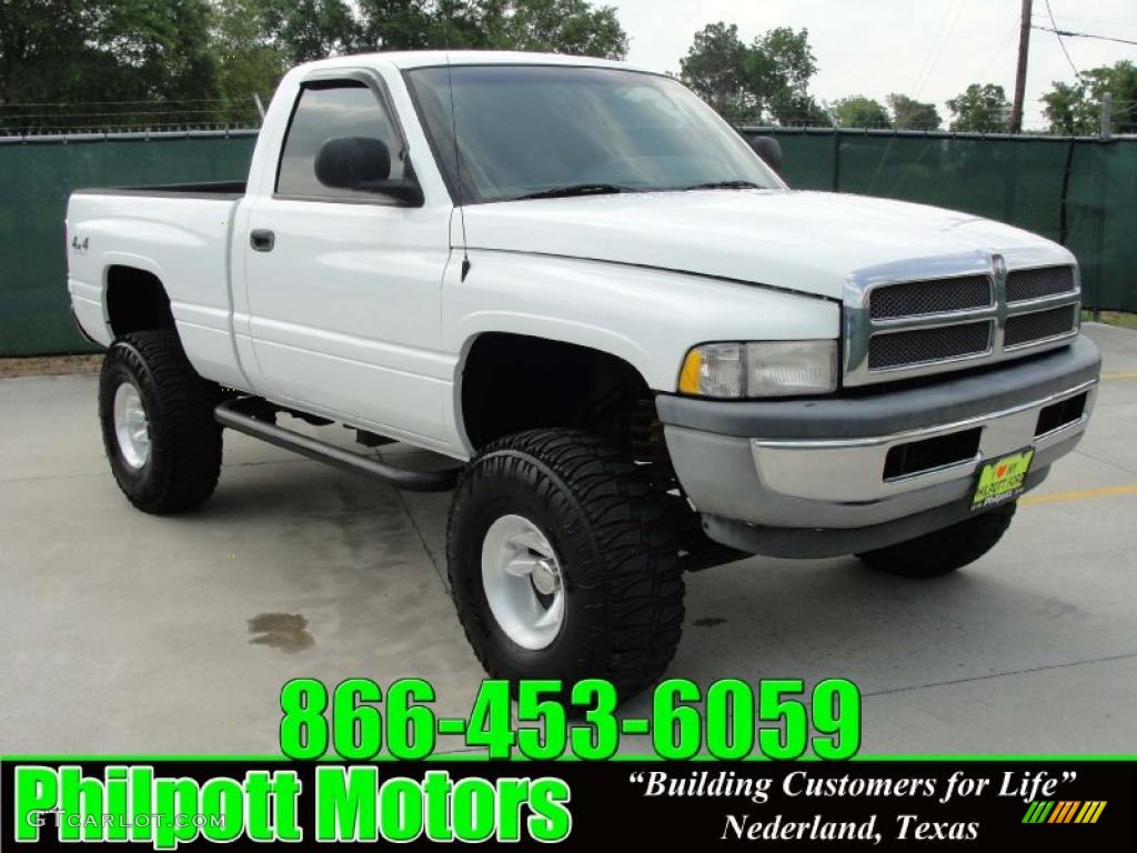 Bright White Dodge Ram 1500