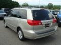 2007 Silver Shadow Pearl Toyota Sienna LE  photo #4