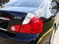 Black Obsidian - M 35x Sedan Photo No. 9