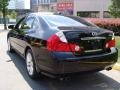 Black Obsidian - M 35x Sedan Photo No. 15