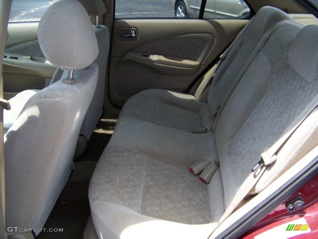 2002 Sentra GXE - Inferno Red / Sand Beige photo #8