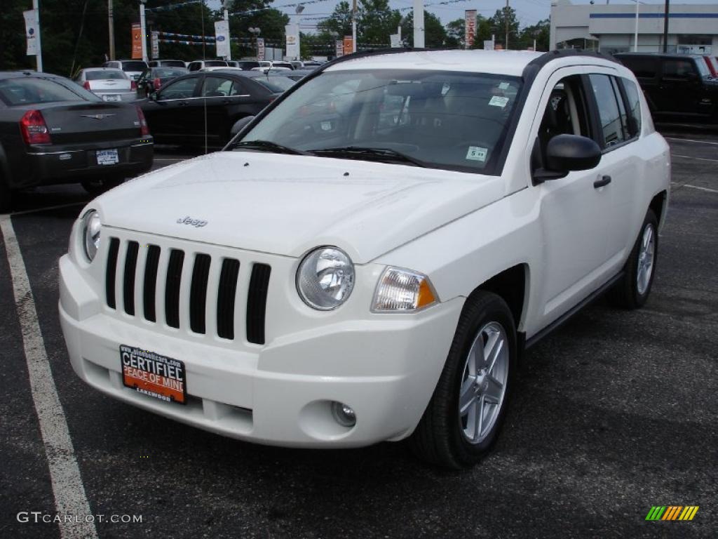 2007 Compass Sport 4x4 - Stone White / Pastel Slate Gray photo #1