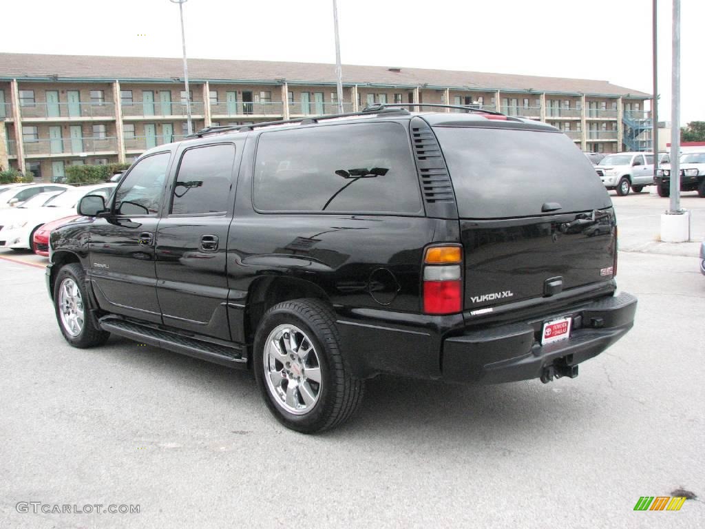 2005 Yukon XL Denali AWD - Onyx Black / Stone Gray photo #8