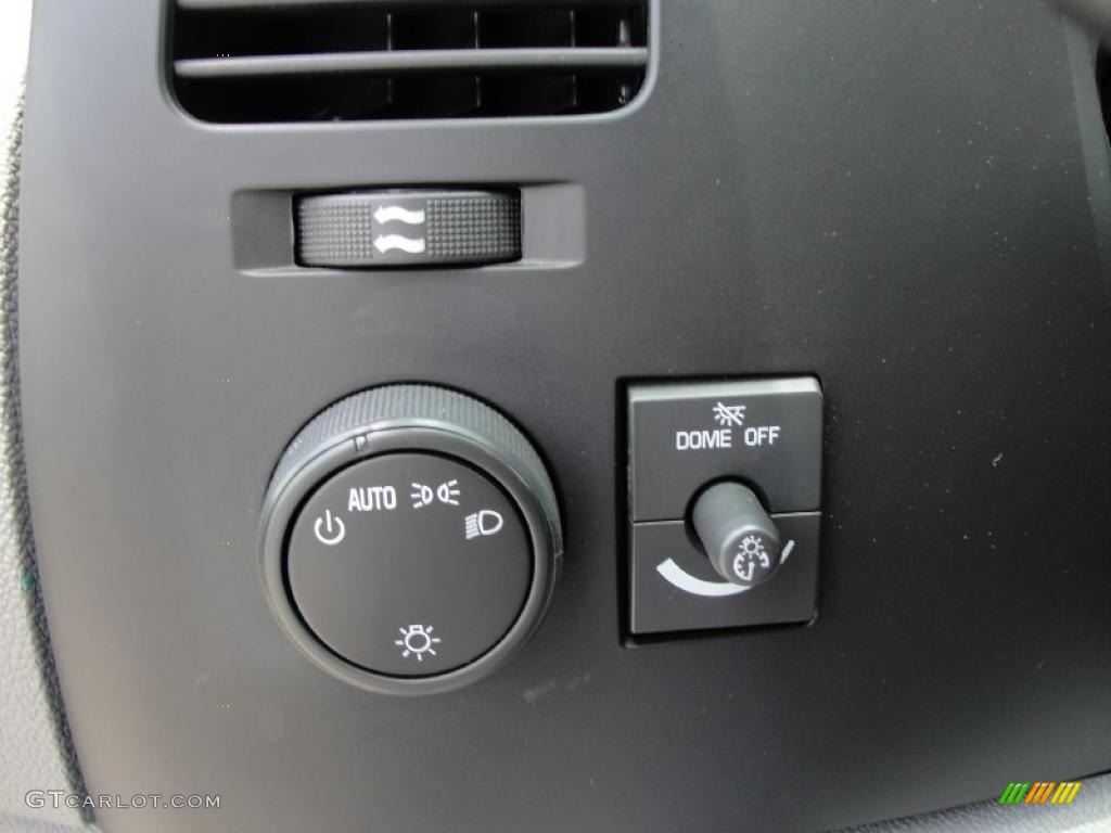 2008 Silverado 1500 LS Crew Cab 4x4 - Blue Granite Metallic / Dark Titanium photo #44