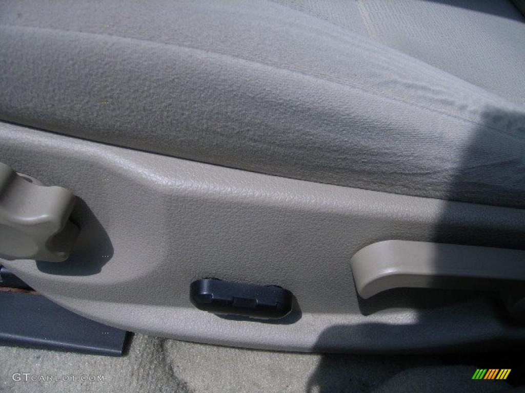 2007 Fusion SE - Tungsten Grey Metallic / Light Stone photo #19