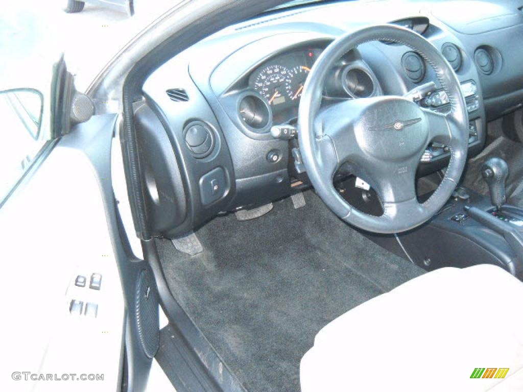 2002 Sebring LXi Coupe - Stone White / Black/Beige photo #7