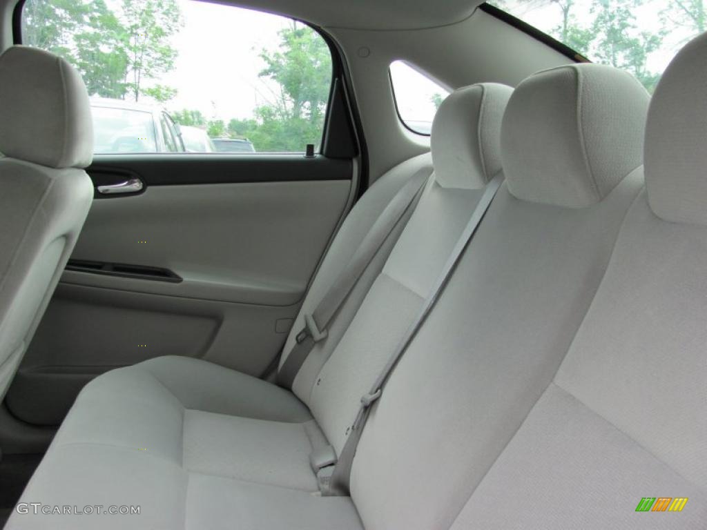 2007 Impala LT - White / Gray photo #7