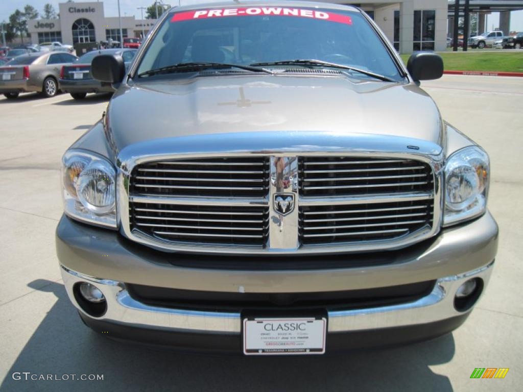 2007 Ram 1500 SLT Quad Cab - Light Khaki Metallic / Medium Slate Gray photo #5