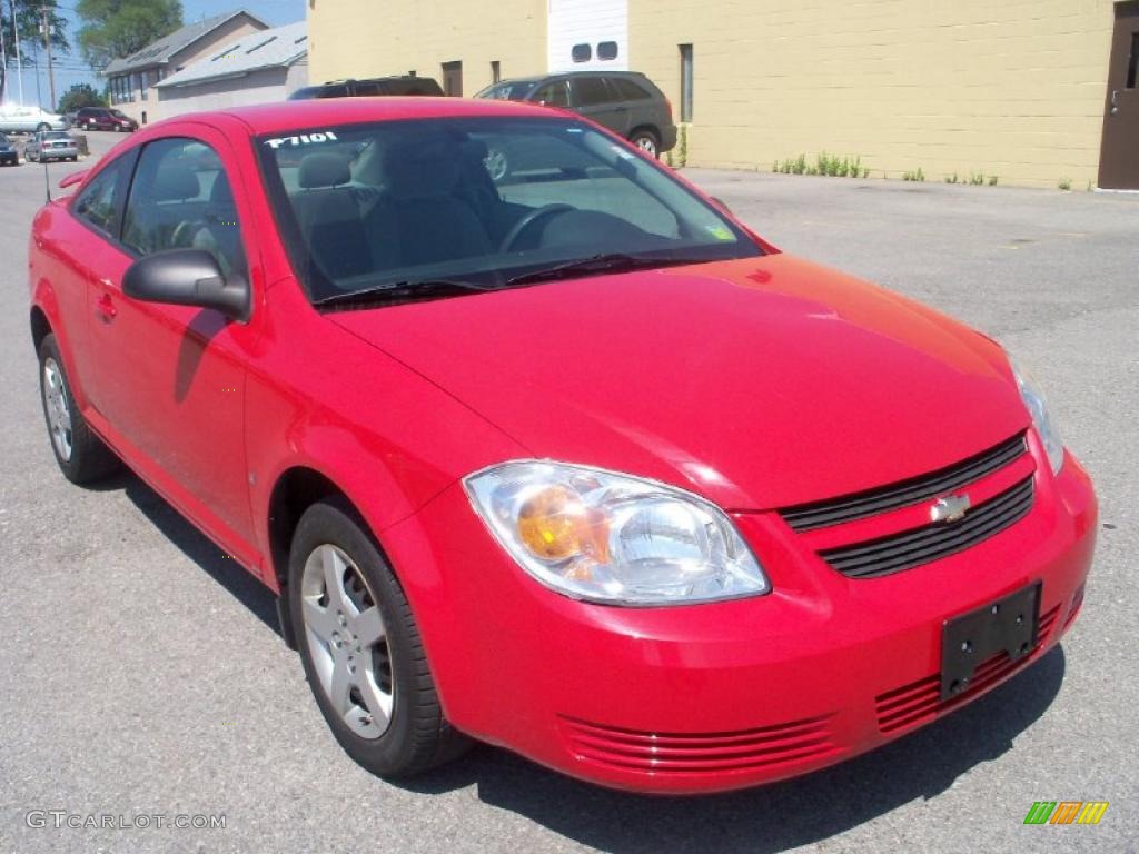 2007 Cobalt LS Coupe - Victory Red / Gray photo #10