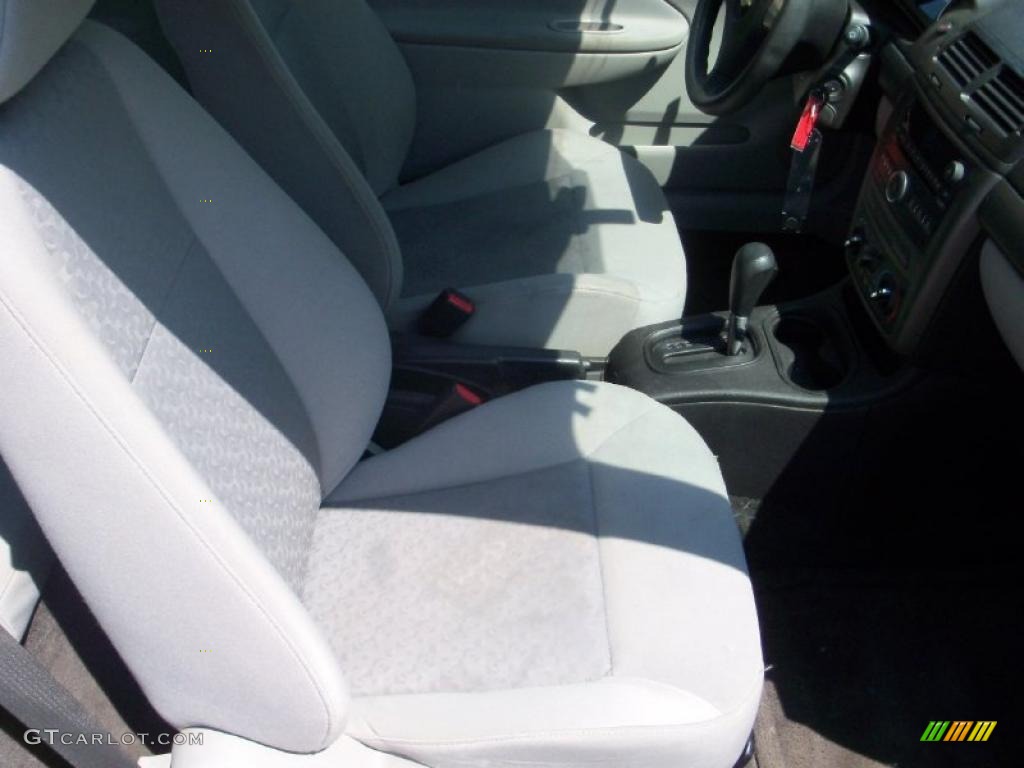 2007 Cobalt LS Coupe - Victory Red / Gray photo #18