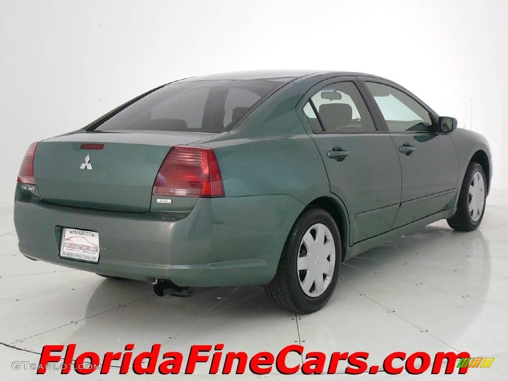 2004 Galant ES - Machine Green Metallic / Creme photo #2