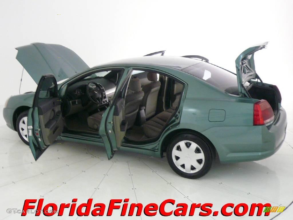 2004 Galant ES - Machine Green Metallic / Creme photo #8