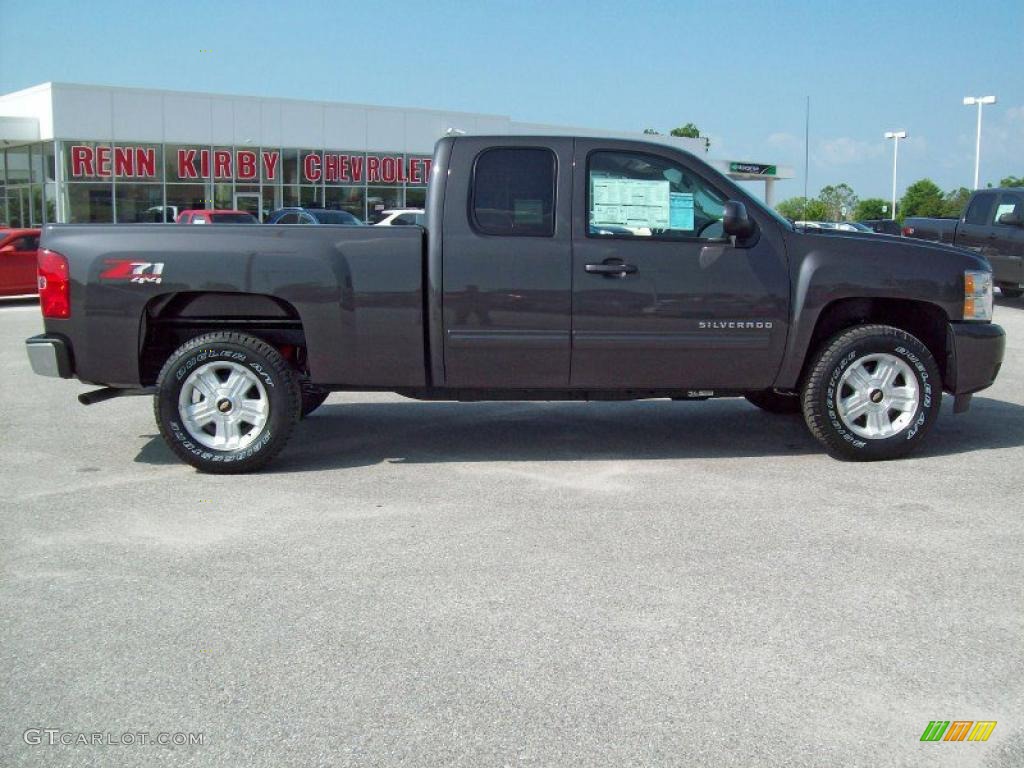 2010 Silverado 1500 LT Extended Cab 4x4 - Taupe Gray Metallic / Dark Titanium photo #2