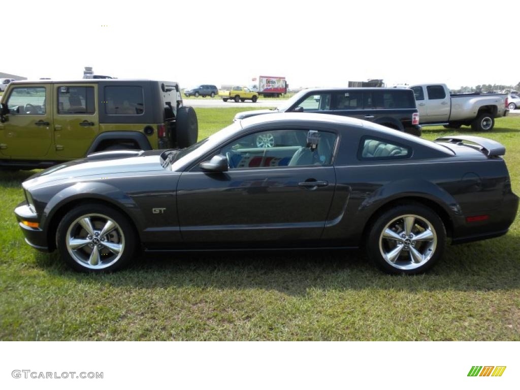 2007 Mustang GT Premium Coupe - Alloy Metallic / Light Graphite photo #2