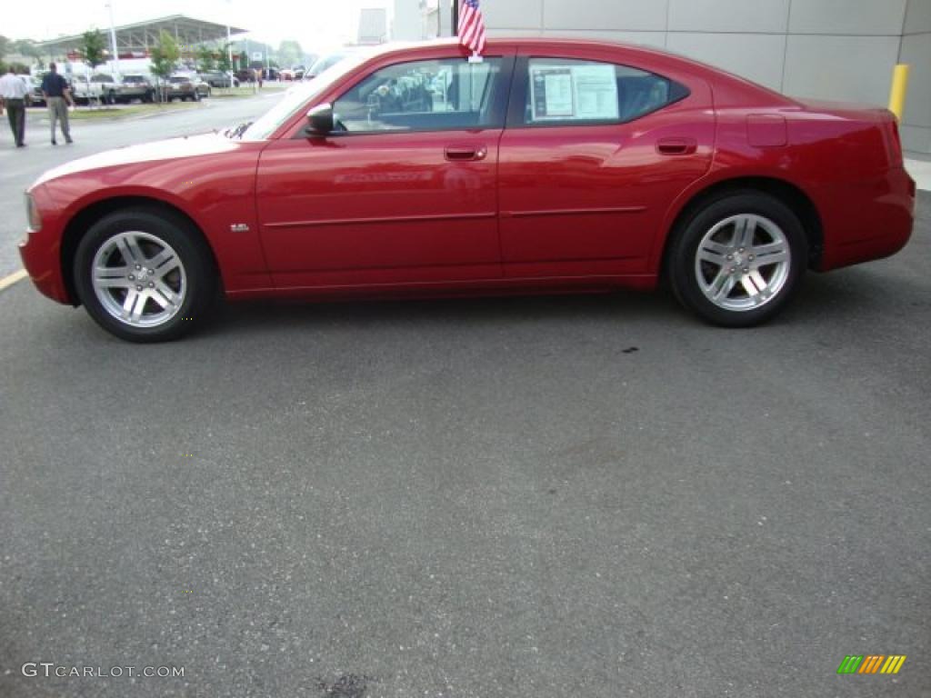 2007 Charger SXT - Inferno Red Crystal Pearl / Dark Slate Gray/Light Graystone photo #2