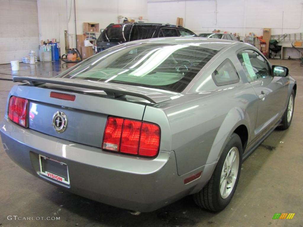2006 Mustang V6 Premium Coupe - Tungsten Grey Metallic / Light Graphite photo #2