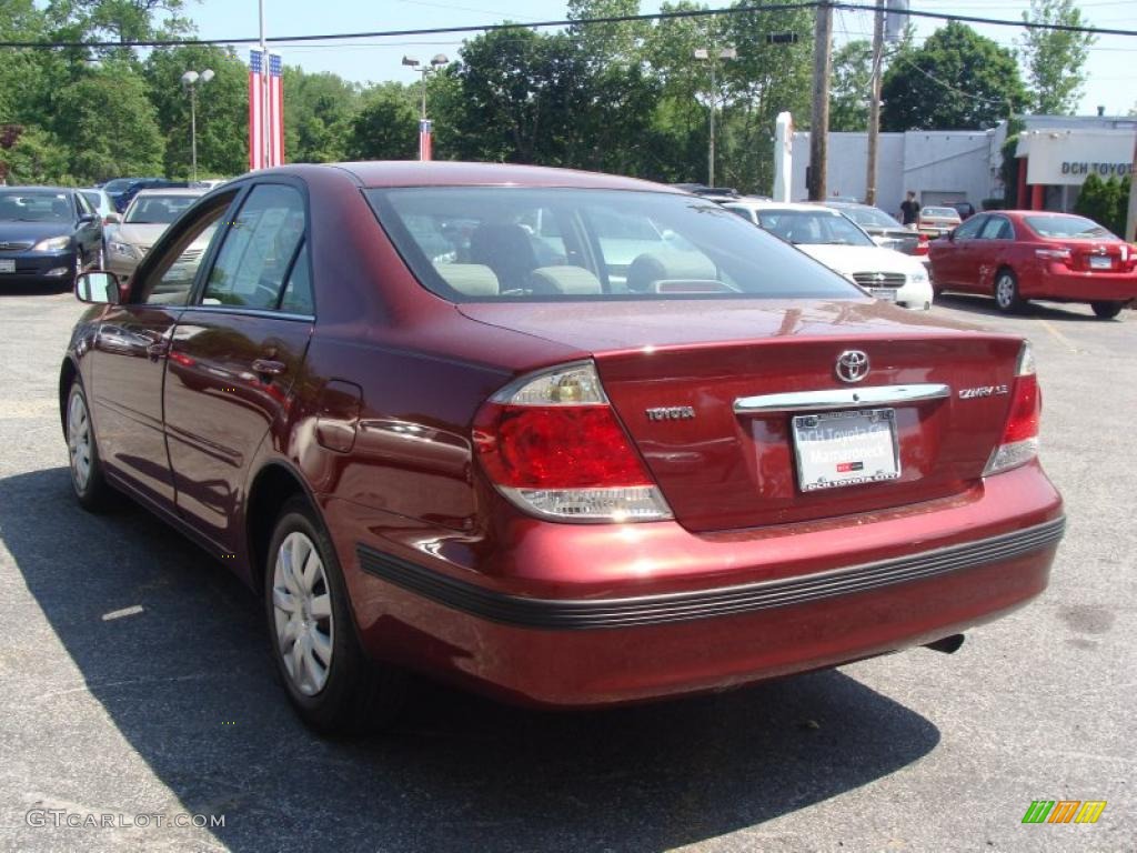 2005 Camry LE - Salsa Red Pearl / Taupe photo #5