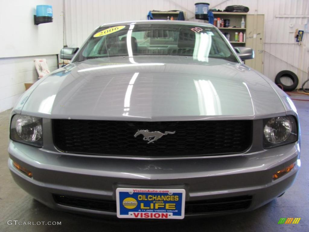 2006 Mustang V6 Premium Coupe - Tungsten Grey Metallic / Light Graphite photo #16
