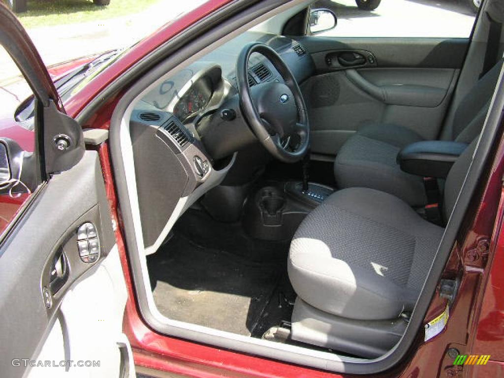 2007 Focus ZX5 SES Hatchback - Dark Toreador Red Metallic / Charcoal/Light Flint photo #4