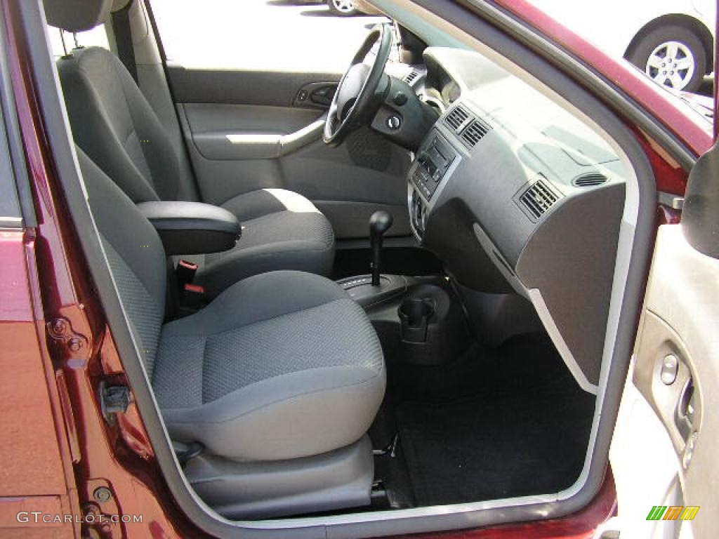 2007 Focus ZX5 SES Hatchback - Dark Toreador Red Metallic / Charcoal/Light Flint photo #11