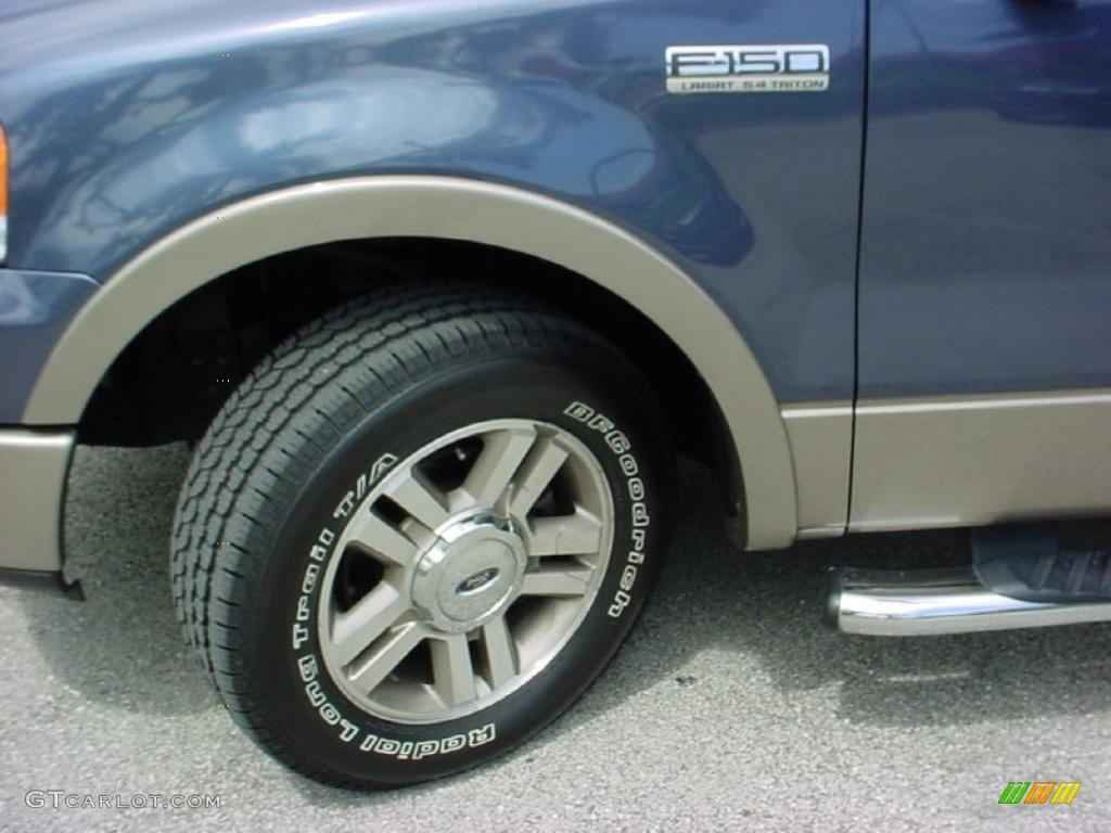 2006 F150 Lariat SuperCrew - Medium Wedgewood Blue Metallic / Tan photo #29