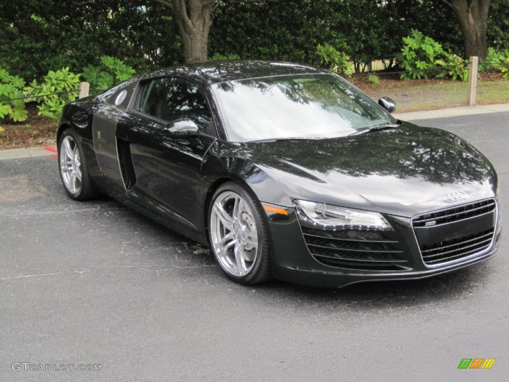 2009 R8 4.2 FSI quattro - Phantom Black Pearl Effect / Black Alcantara/Leather photo #1