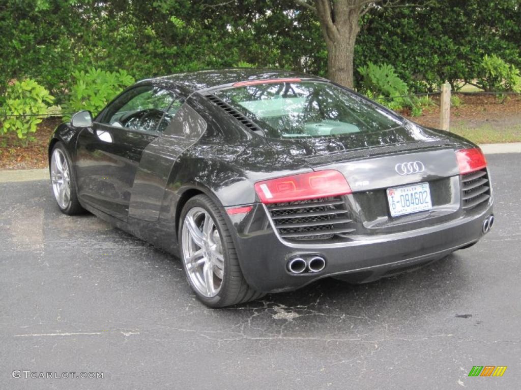 2009 R8 4.2 FSI quattro - Phantom Black Pearl Effect / Black Alcantara/Leather photo #5