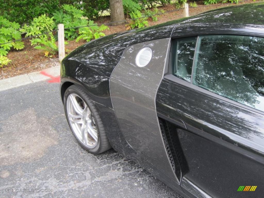 2009 R8 4.2 FSI quattro - Phantom Black Pearl Effect / Black Alcantara/Leather photo #7