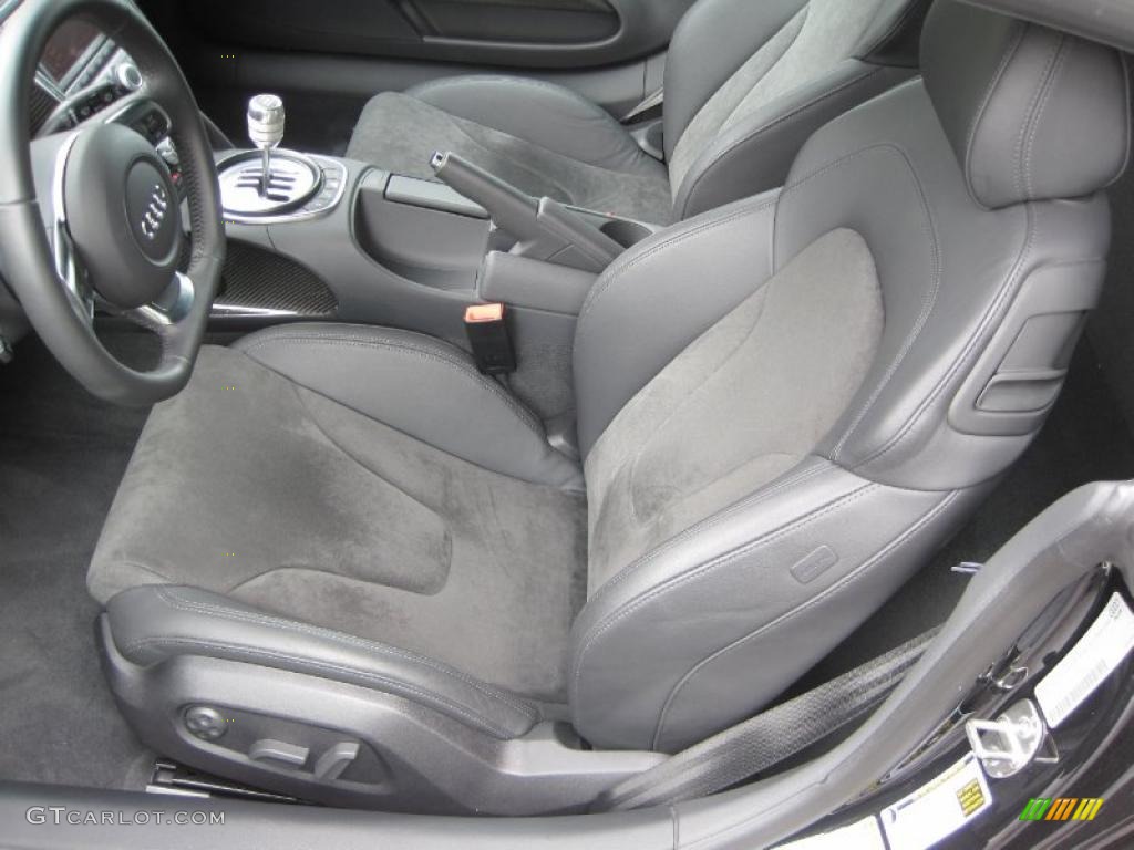 2009 R8 4.2 FSI quattro - Phantom Black Pearl Effect / Black Alcantara/Leather photo #10