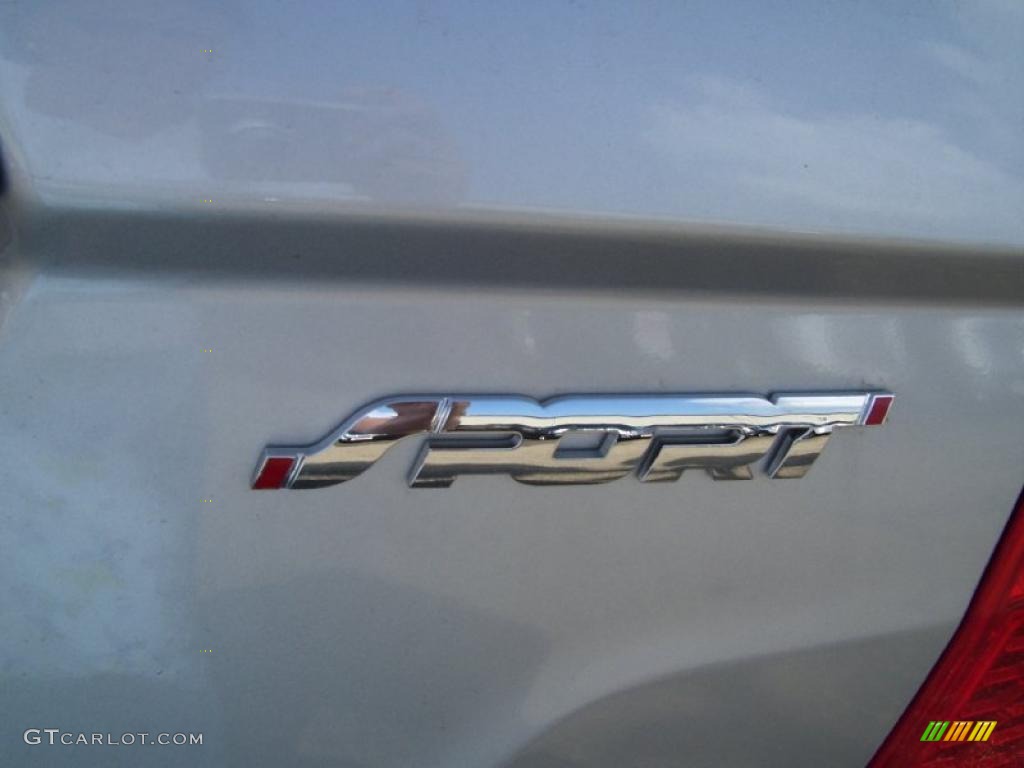 2010 Fusion Sport - Brilliant Silver Metallic / Charcoal Black/Sport Blue photo #7