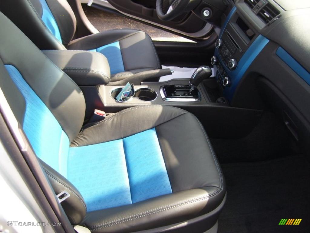 2010 Fusion Sport - Brilliant Silver Metallic / Charcoal Black/Sport Blue photo #11