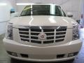White Diamond - Escalade AWD Photo No. 15