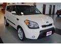 2010 Clear White Kia Soul !  photo #10