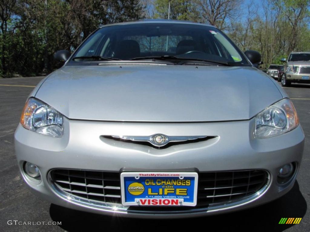 2002 Sebring LXi Sedan - Brilliant Silver Metallic / Dark Slate Gray photo #18