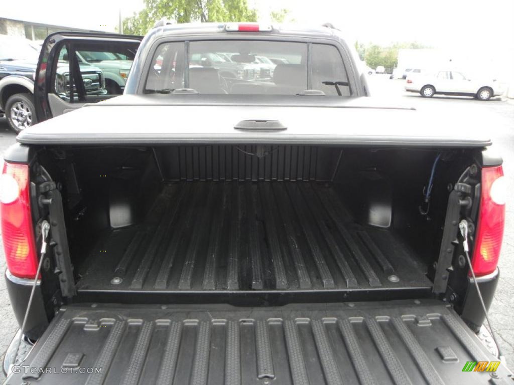 2005 Explorer Sport Trac Adrenalin - Black Clearcoat / Medium Dark Flint photo #16