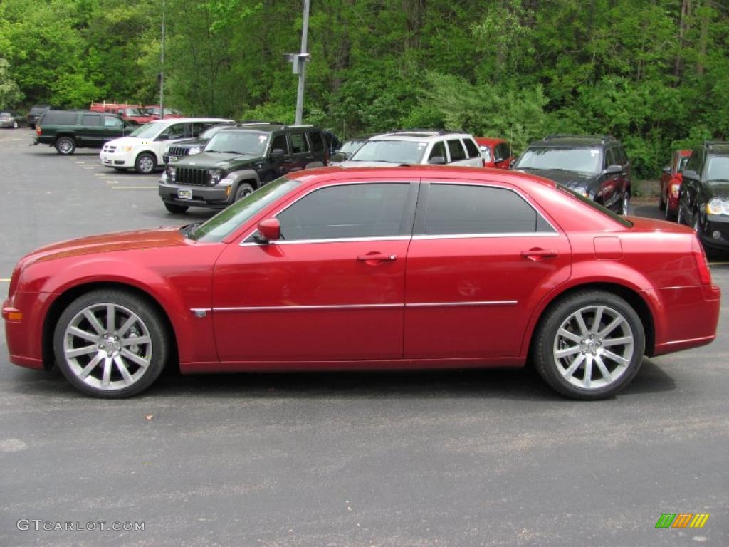 2007 300 C SRT8 - Inferno Red Crystal Pearlcoat / Dark Slate Gray/Light Graystone photo #10