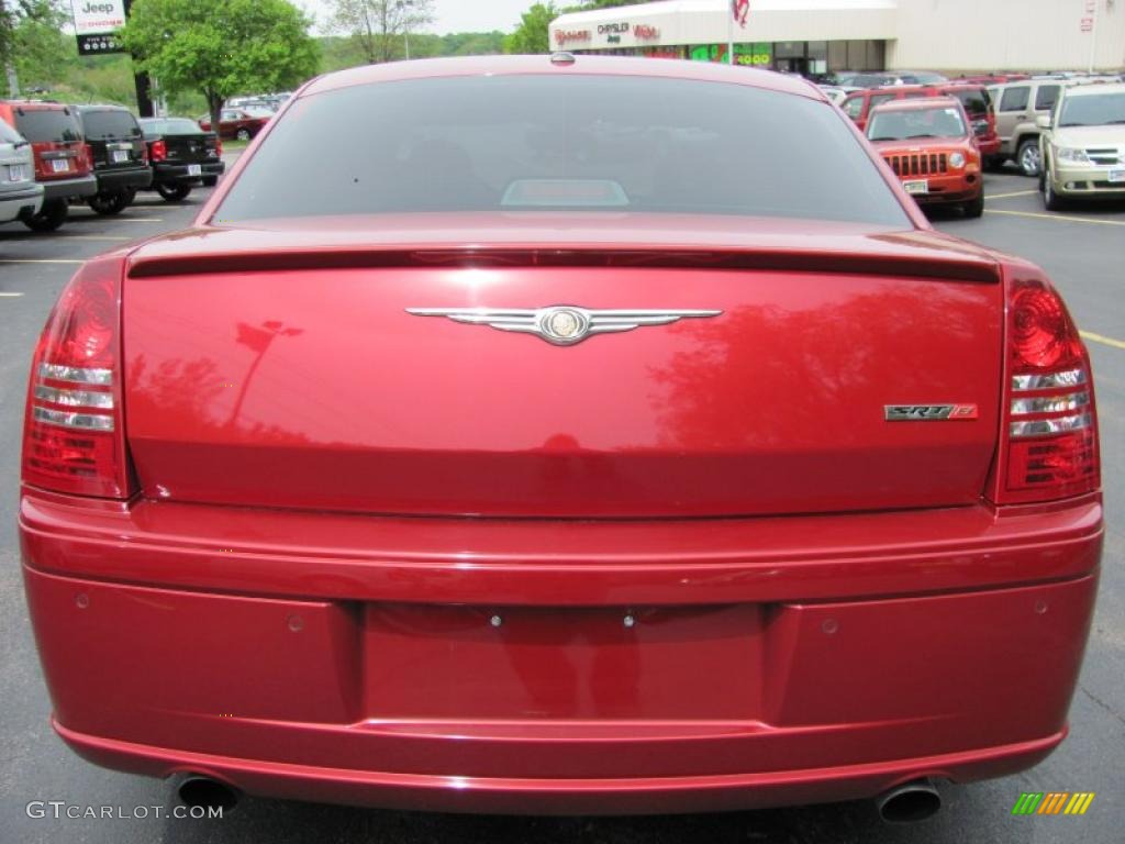 2007 300 C SRT8 - Inferno Red Crystal Pearlcoat / Dark Slate Gray/Light Graystone photo #11