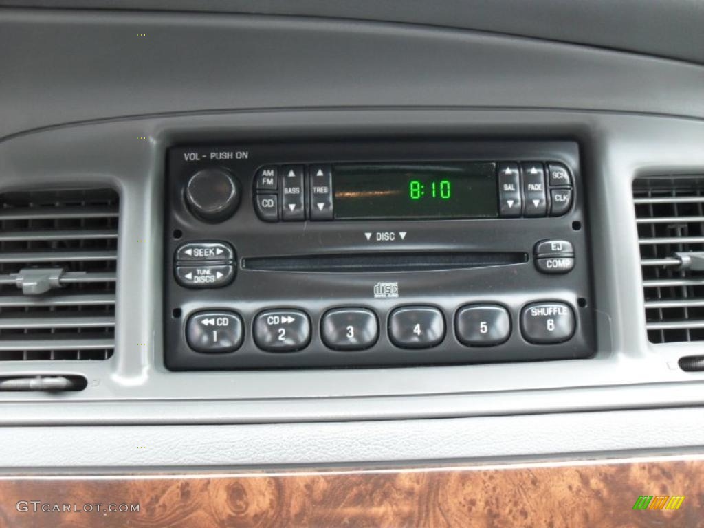2005 Grand Marquis LS - Black Clearcoat / Light Flint photo #10
