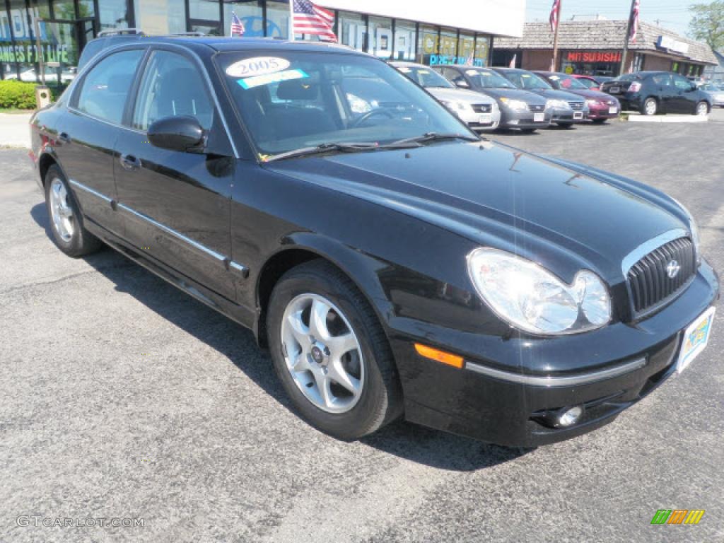 2005 Sonata LX V6 - Ebony Black / Black photo #1